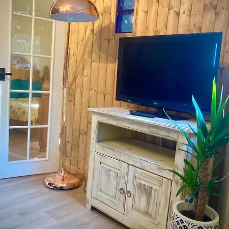 Aqua Shack At Pure Shores Retreats